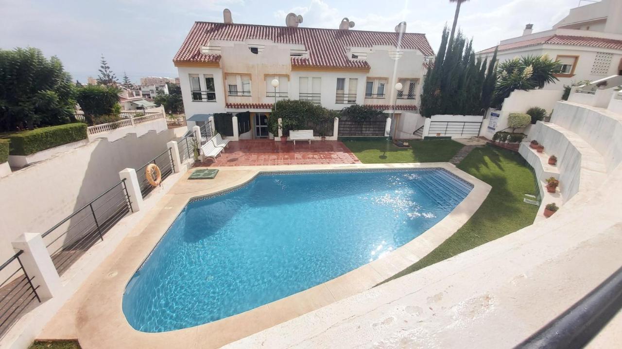 شقة Del Parque Flats Meseta Swimmingpool توريمولينوس المظهر الخارجي الصورة