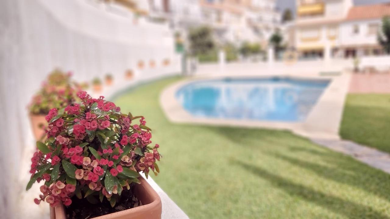 شقة Del Parque Flats Meseta Swimmingpool توريمولينوس المظهر الخارجي الصورة
