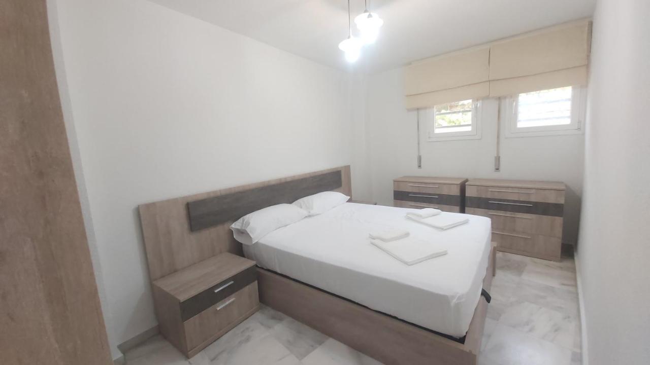 شقة Del Parque Flats Meseta Swimmingpool توريمولينوس المظهر الخارجي الصورة
